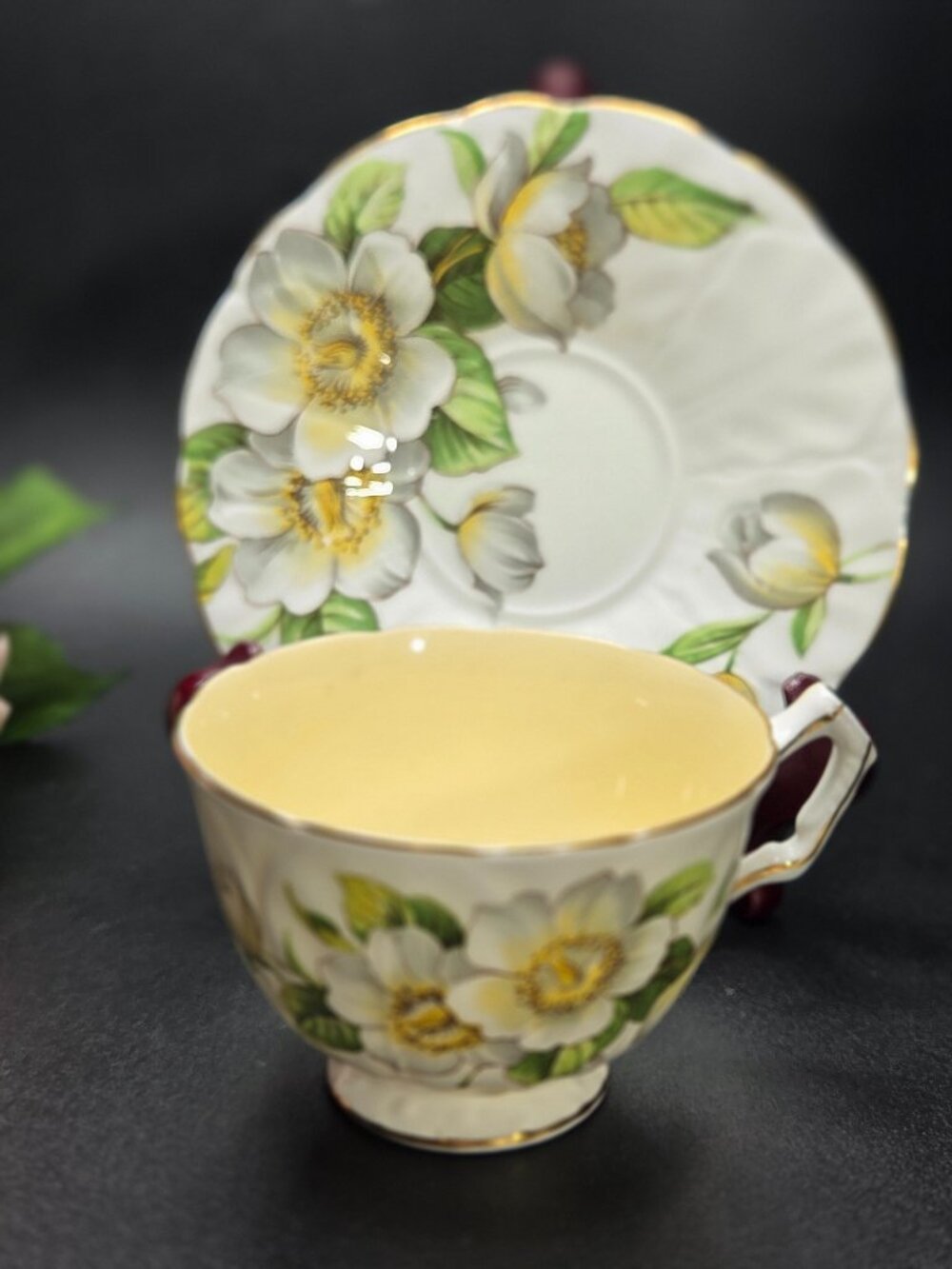 Vintage Aynsley Dogwood Magnolia Tea Cup Saucer Yellow Inside Reg 765788